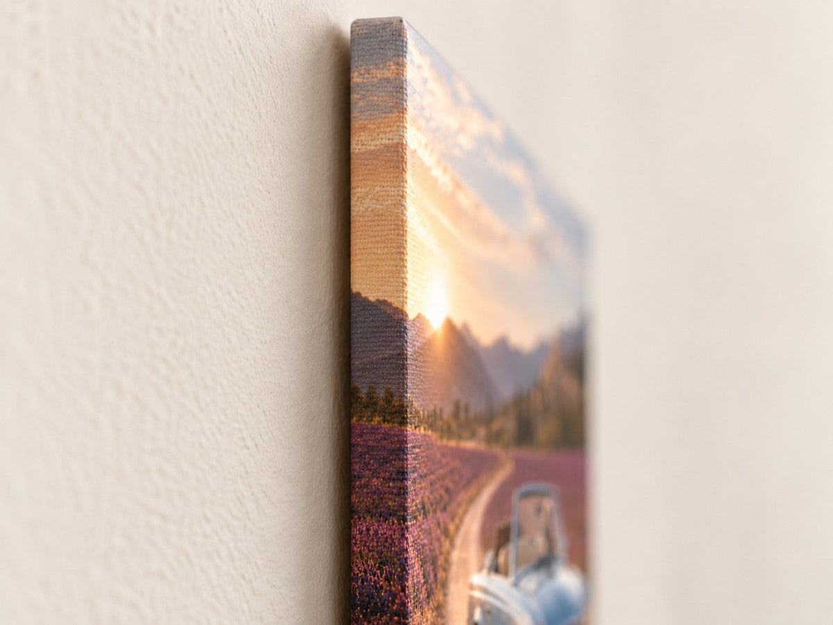 The 0.75 inch side edge of a frameless canvas, the artwork mirrored around the fold